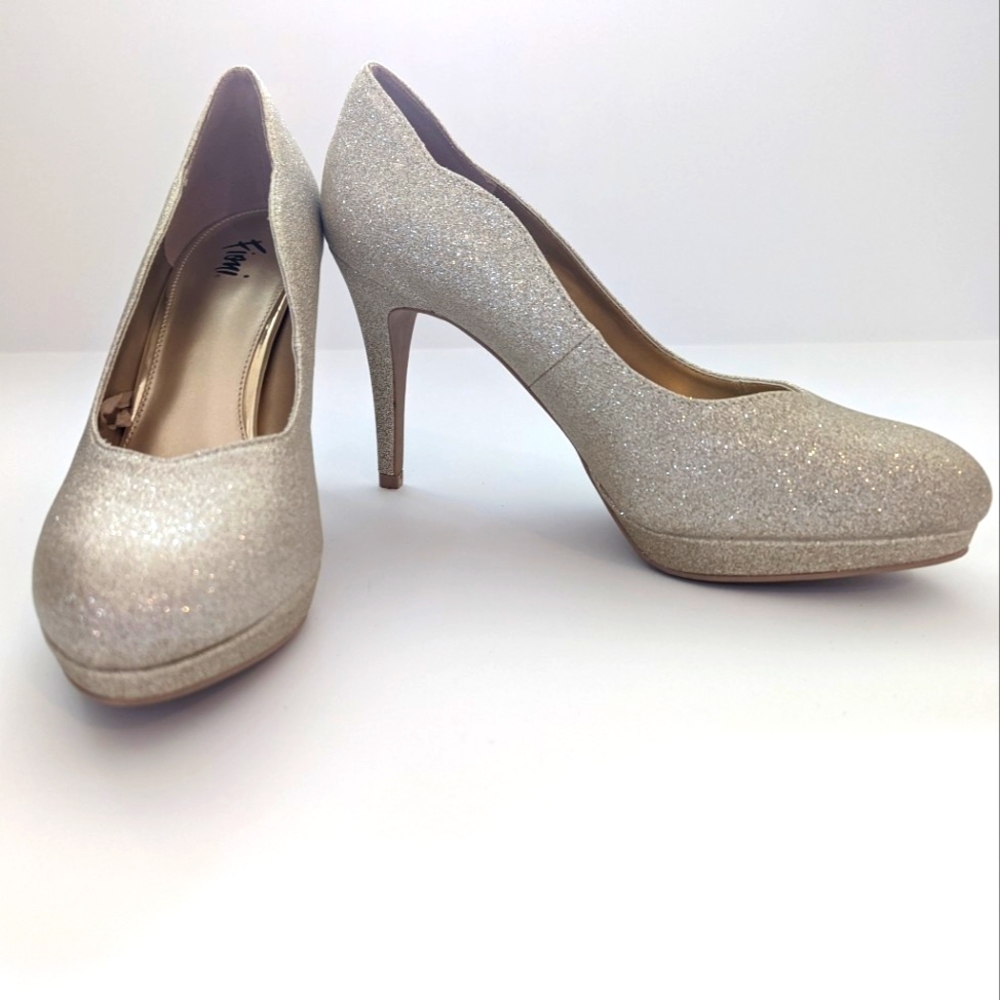 Fioni, 8 1/2, Gold